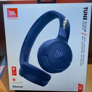 JBL Tune 520BT Bluetooth Headphones - Black